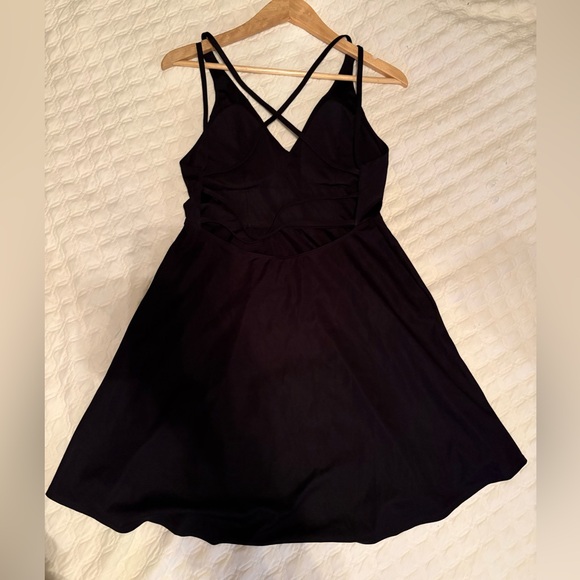 Halara Black Women's Athletic Dress - Picture 2 of 6